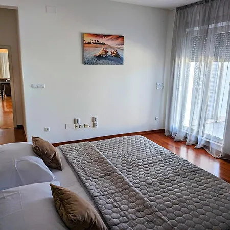 Xxl Penthouse * Split