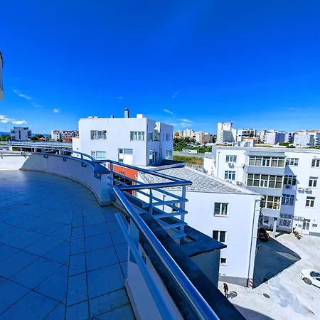 Xxl Penthouse *
